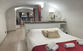 17Th Century Vaulted Suite